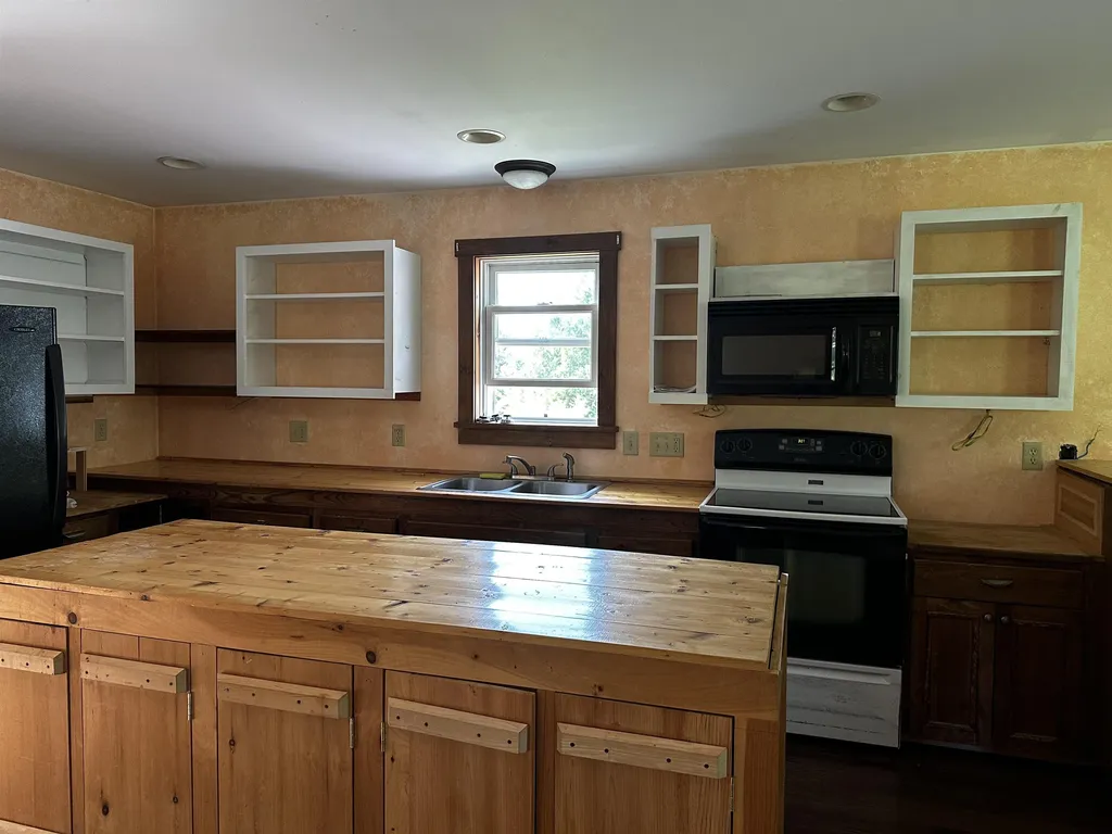 1152 Hopkins Hill Road Hardwick VT 05843