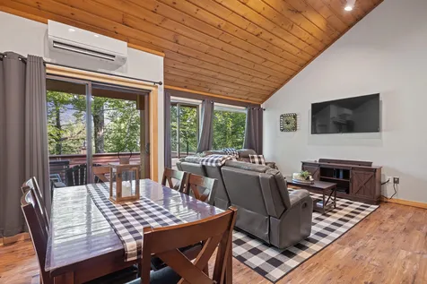 37 Whaleback Road Lincoln NH 03251