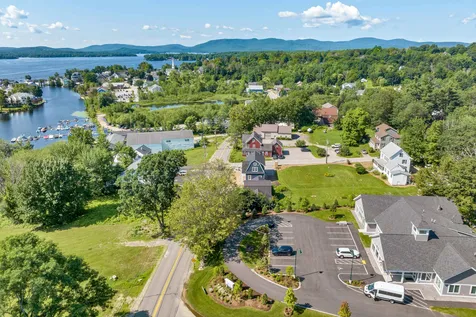 50 Bay Street Wolfeboro NH 03894