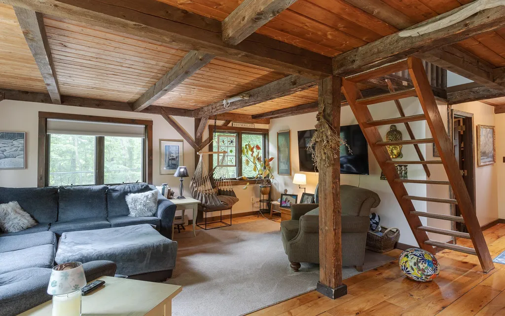 133 Poocham Road Westmoreland NH 03467