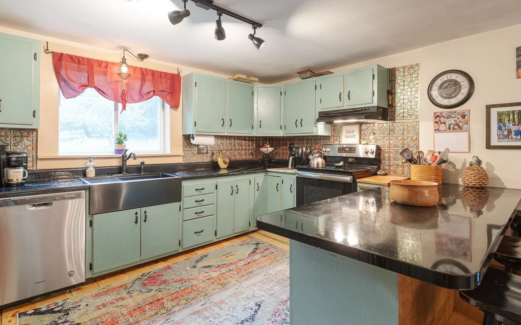 133 Poocham Road Westmoreland NH 03467