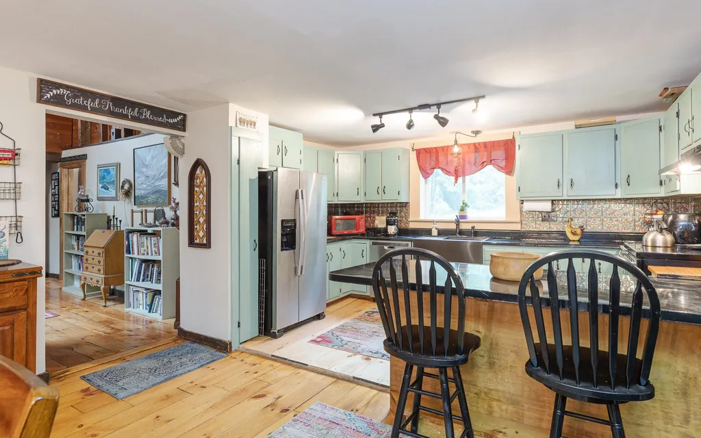 133 Poocham Road Westmoreland NH 03467