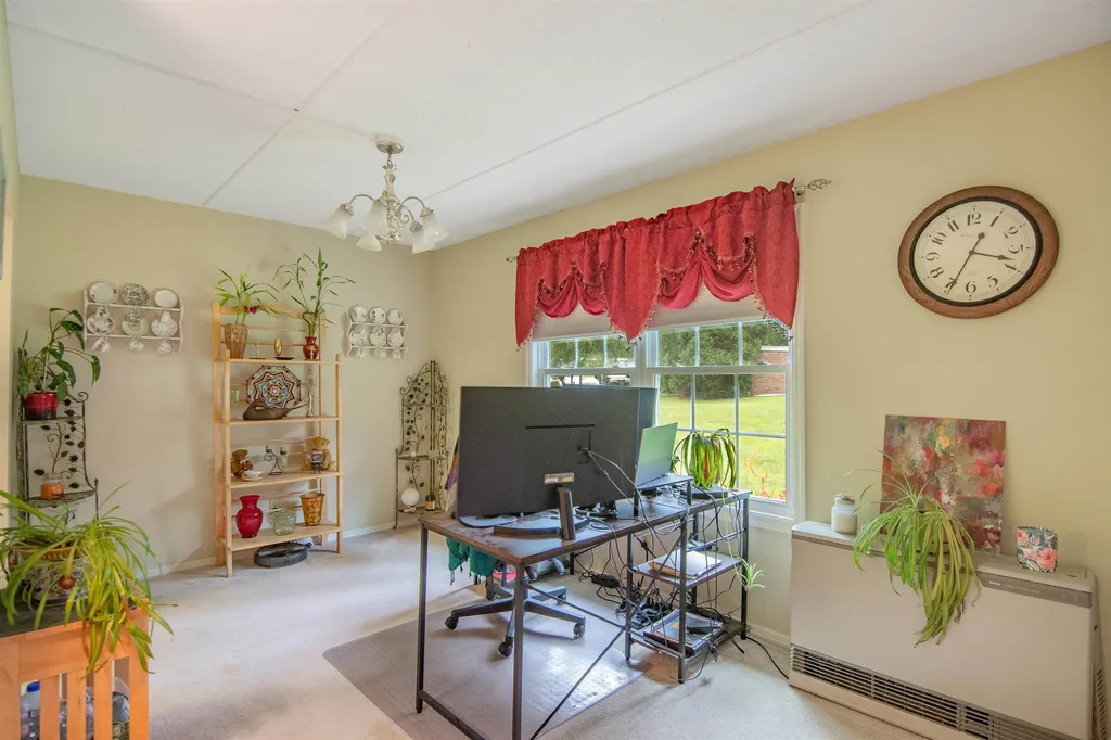 125 Kennedy Drive South Burlington VT 05403