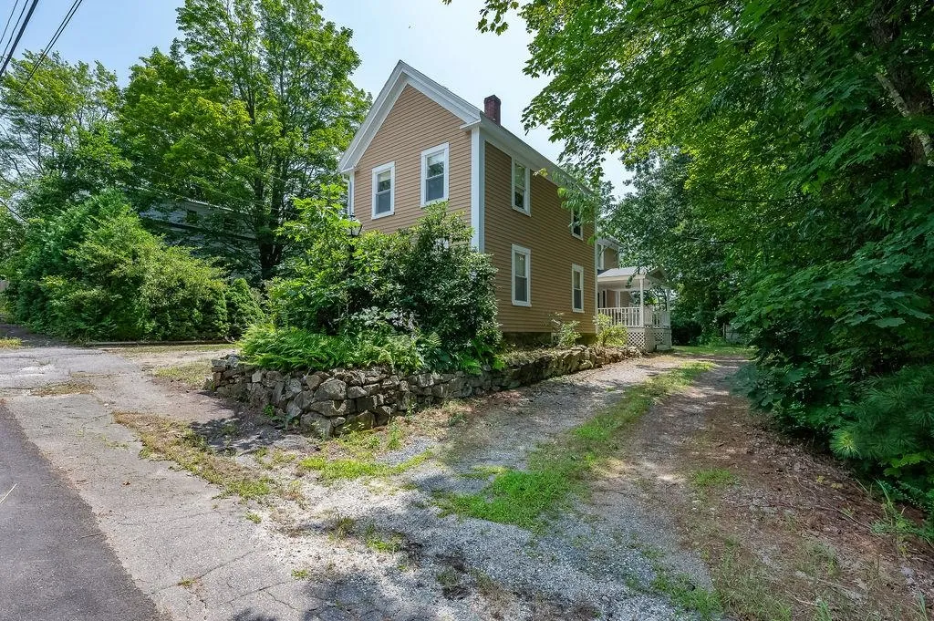 48 Mount Vernon Street Somersworth NH 03878