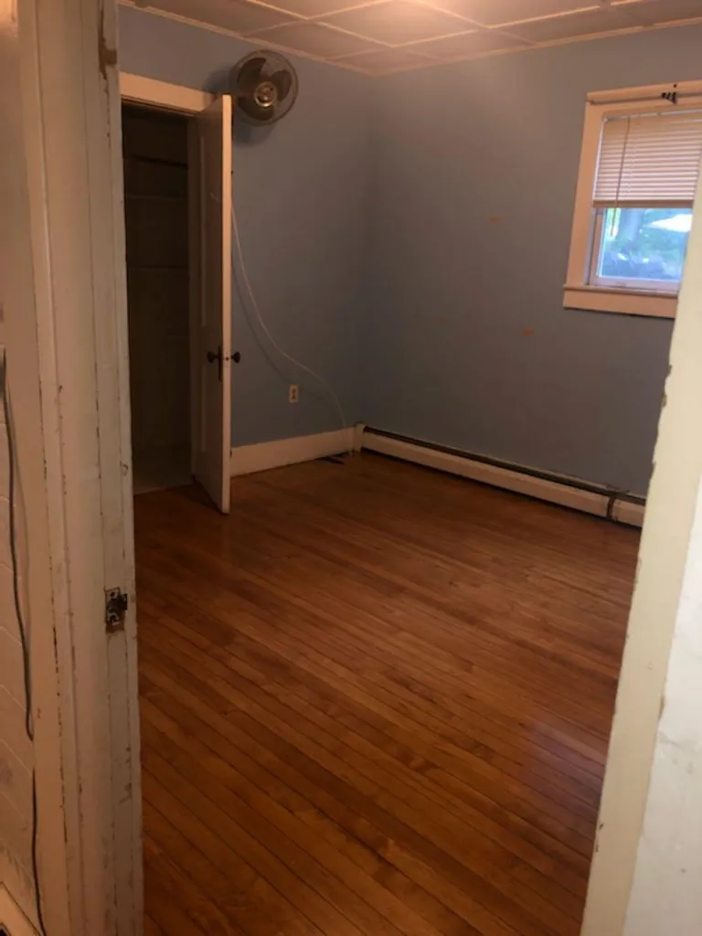 552 Arah Street Hooksett NH 03106