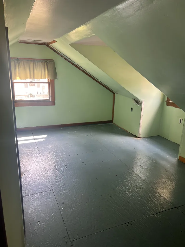 552 Arah Street Hooksett NH 03106