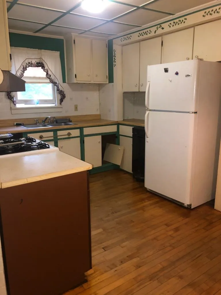 552 Arah Street Hooksett NH 03106
