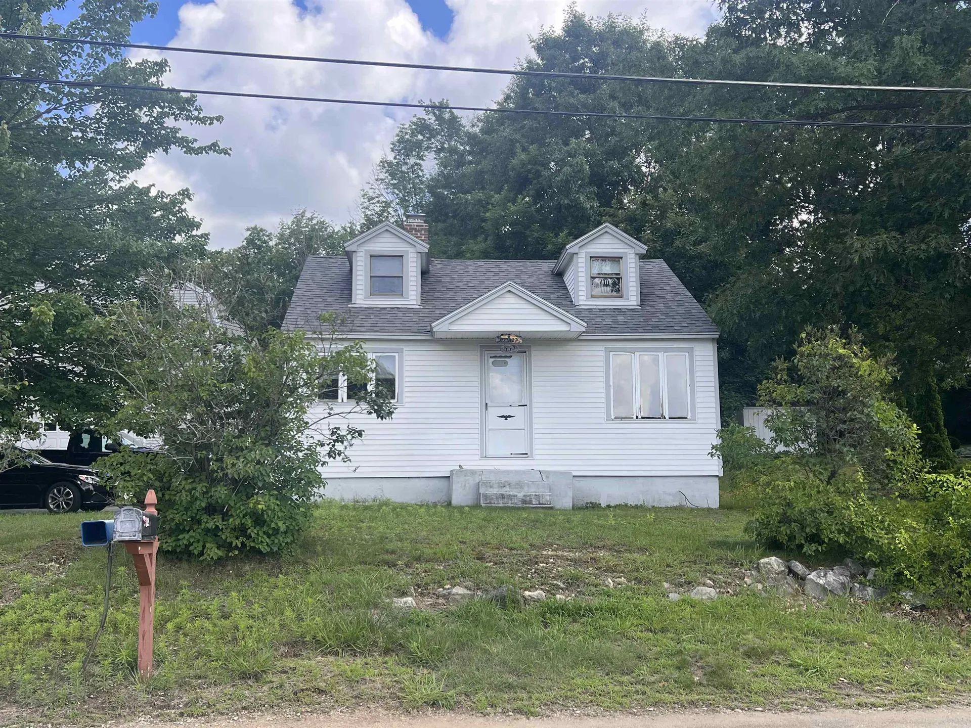 552 Arah Street Hooksett NH 03106