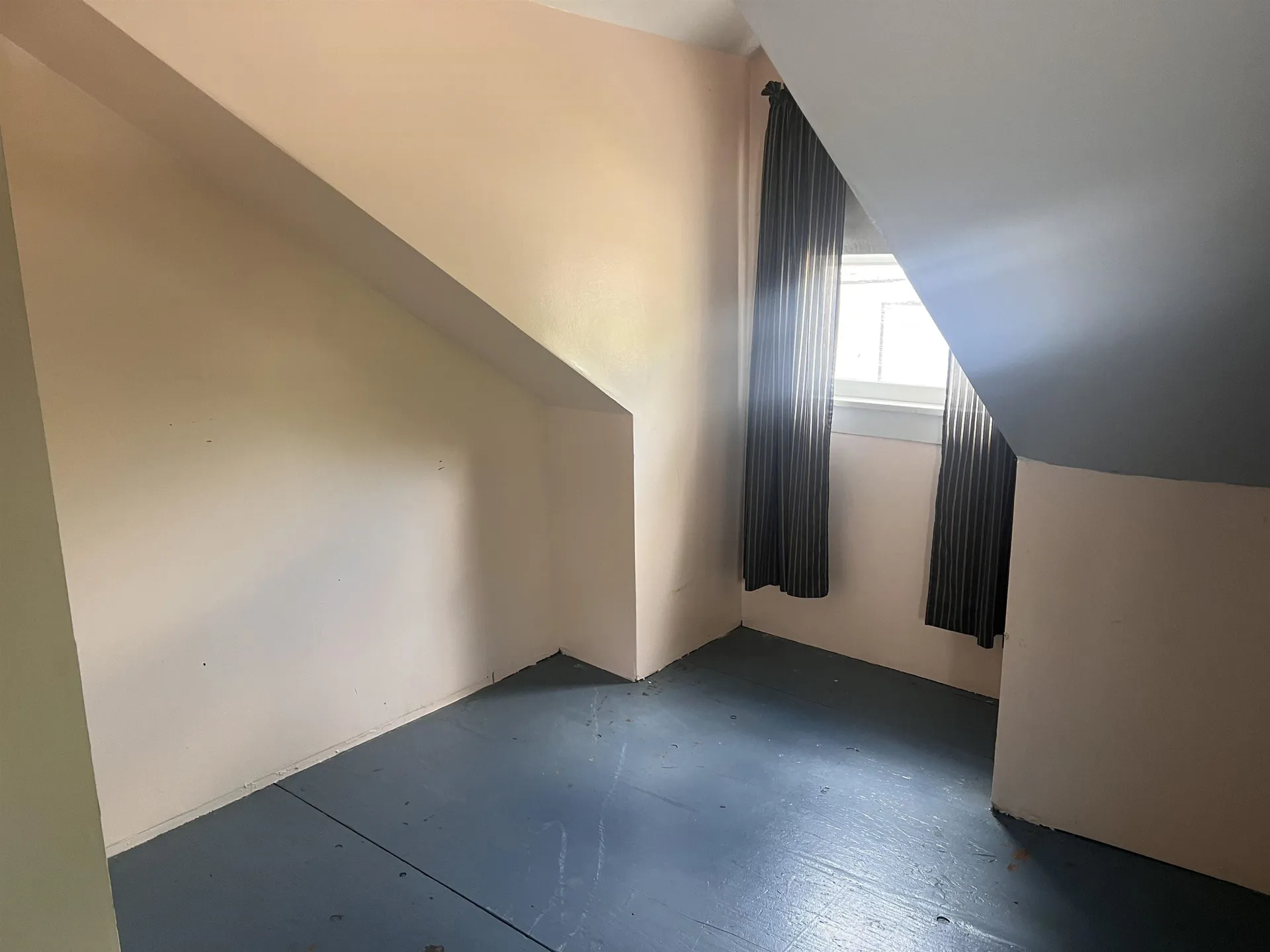 552 Arah Street Hooksett NH 03106