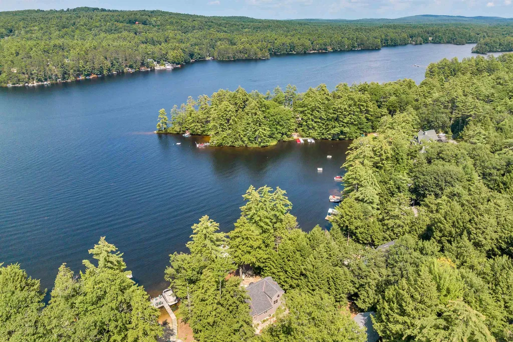 577 Crew Road Wakefield NH 03872