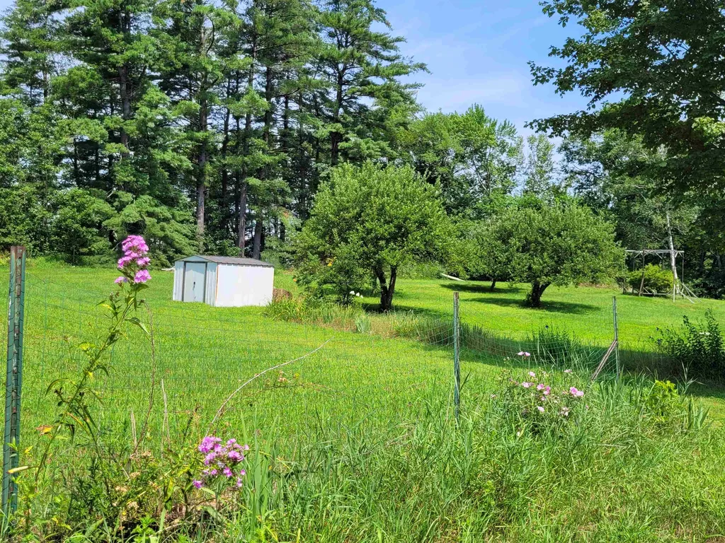 20 Skinner Street Claremont NH 03743