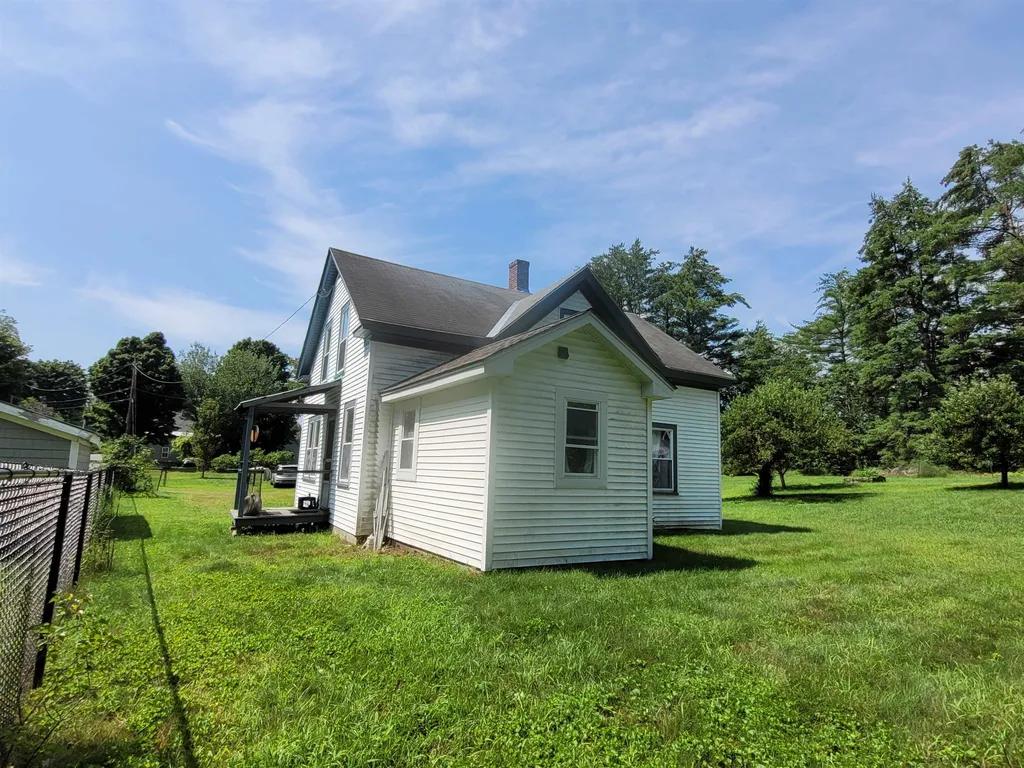 20 Skinner Street Claremont NH 03743