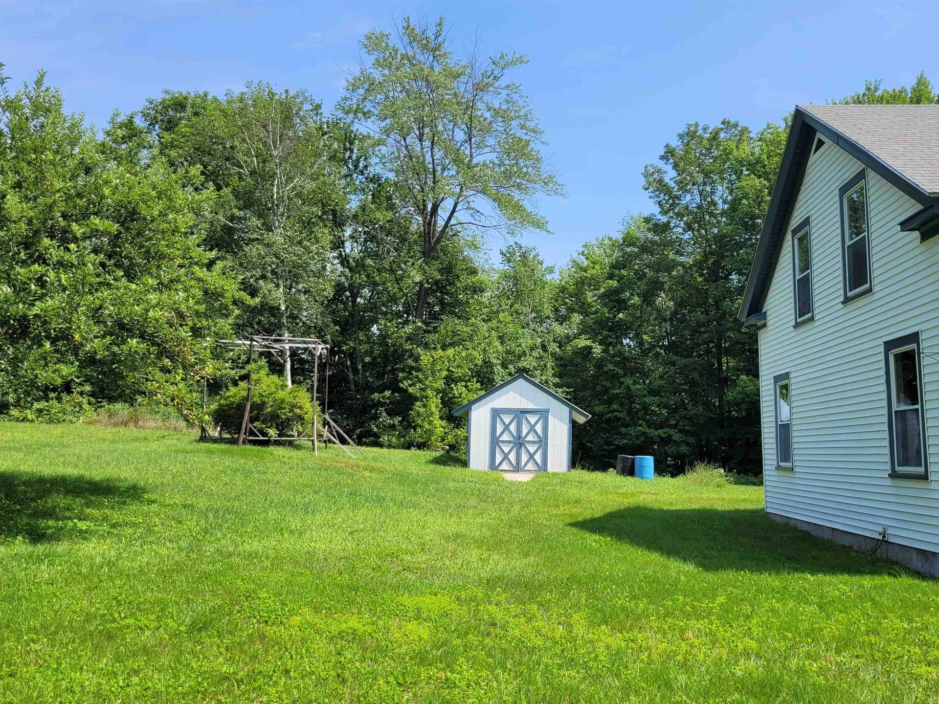 20 Skinner Street Claremont NH 03743