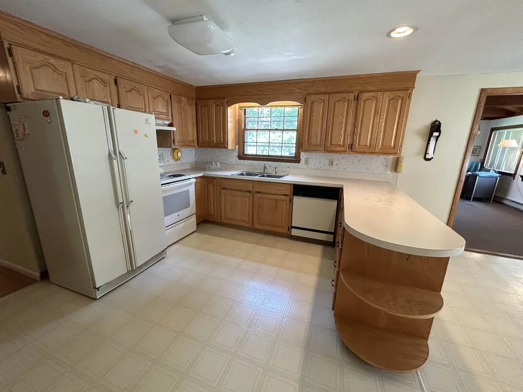4 Pleasant View Drive Exeter NH 03833