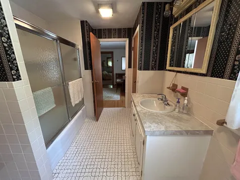 4 Pleasant View Drive Exeter NH 03833