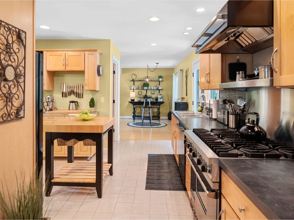 73 Birchcliff Parkway Burlington VT 05401