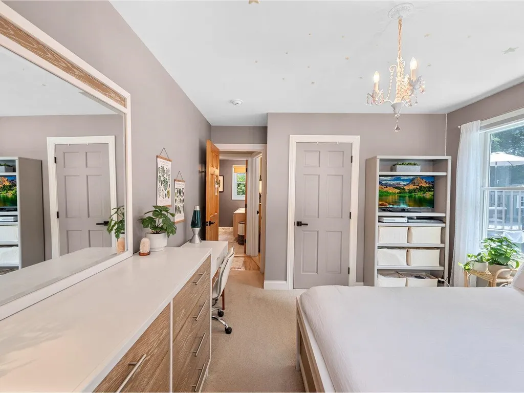 73 Birchcliff Parkway Burlington VT 05401