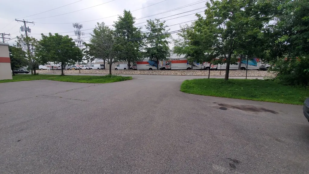 125 Faltin Drive Manchester NH 03103