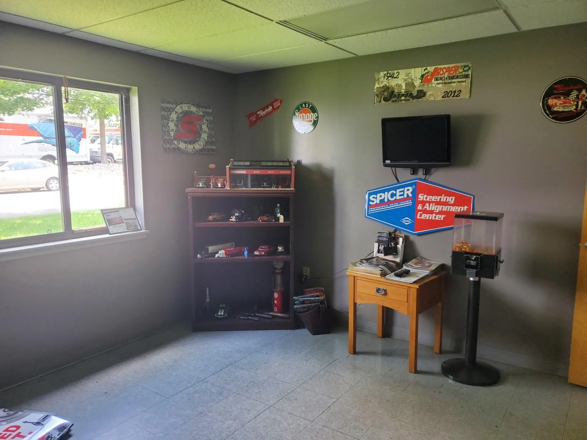 125 Faltin Drive Manchester NH 03103