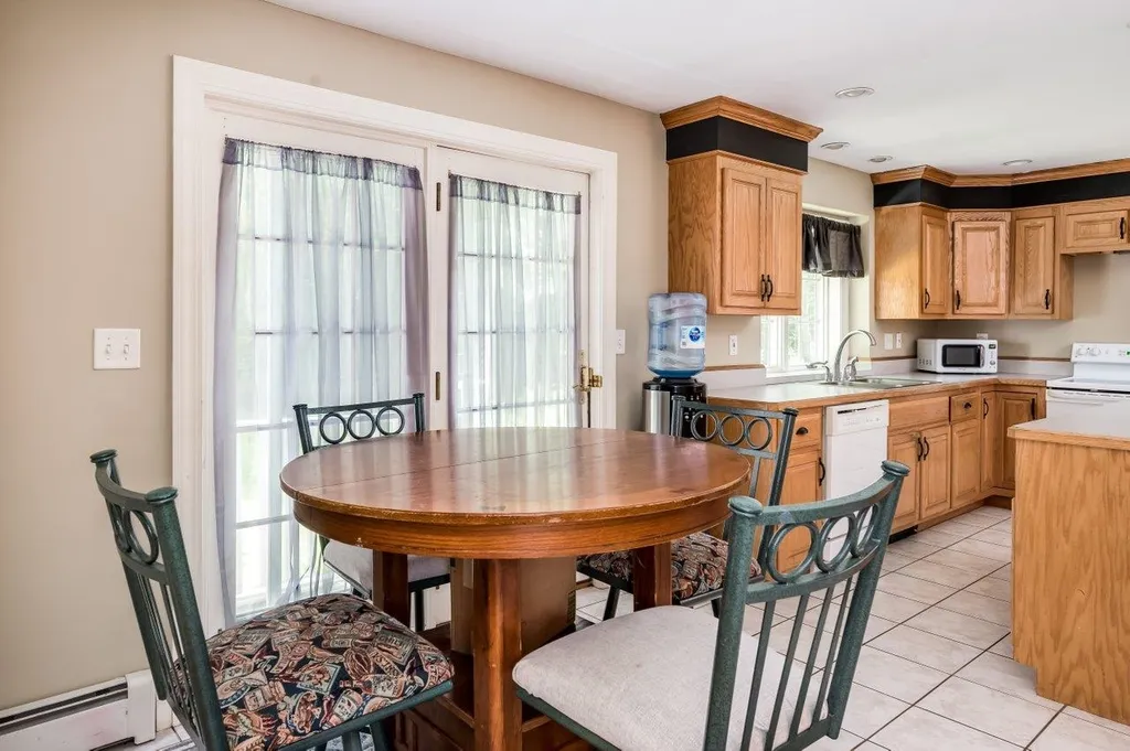 180 Piscassic Road Newfields NH 03856