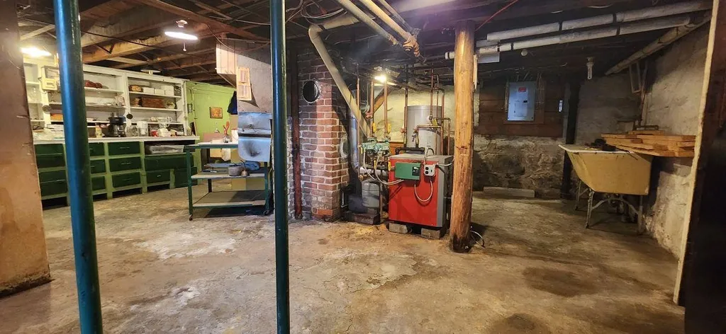 182 Madison Avenue Berlin NH 03570