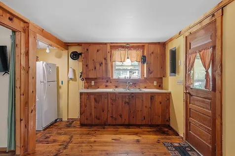 7 Lake Shore Drive Barnstead NH 03225