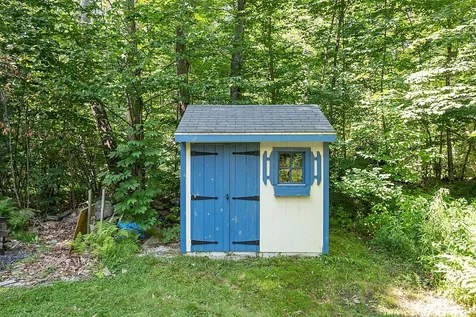7 Lake Shore Drive Barnstead NH 03225