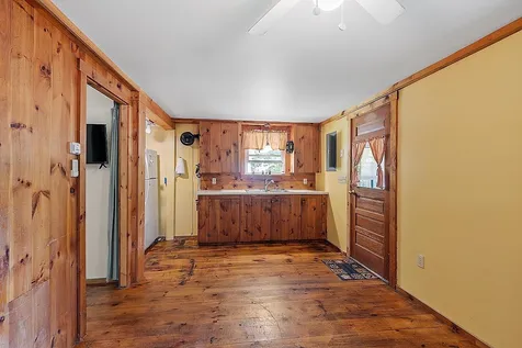 7 Lake Shore Drive Barnstead NH 03225