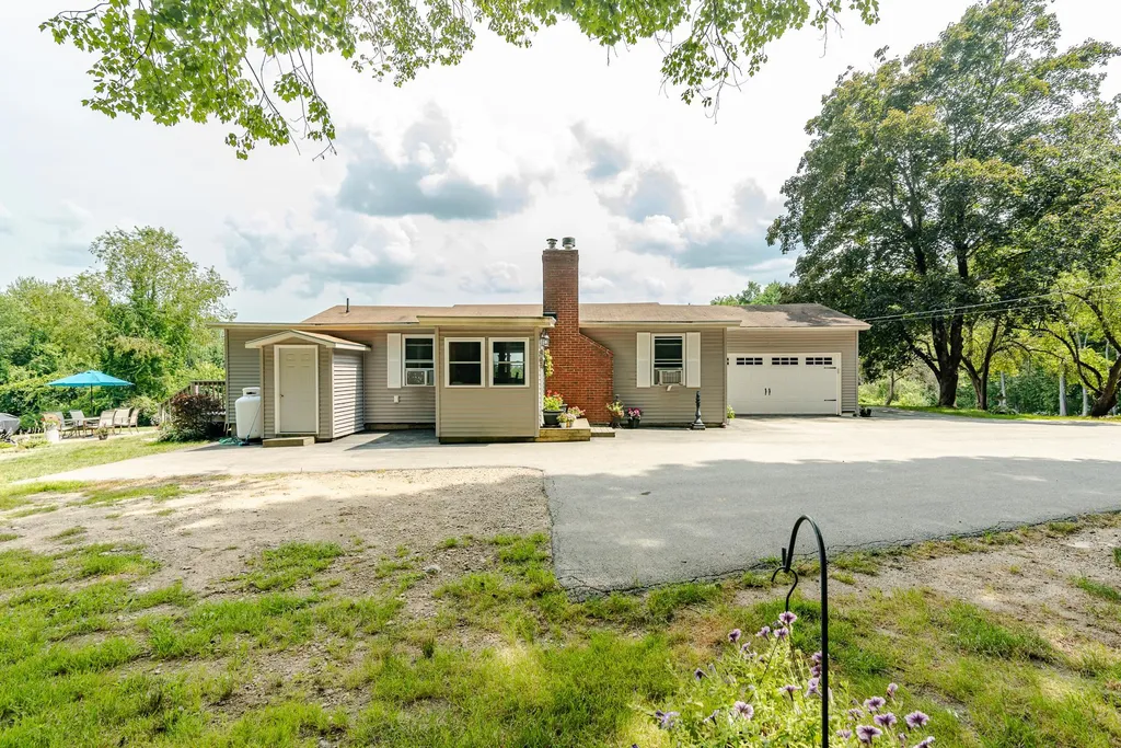 119 Walnut Street Rochester NH 03867