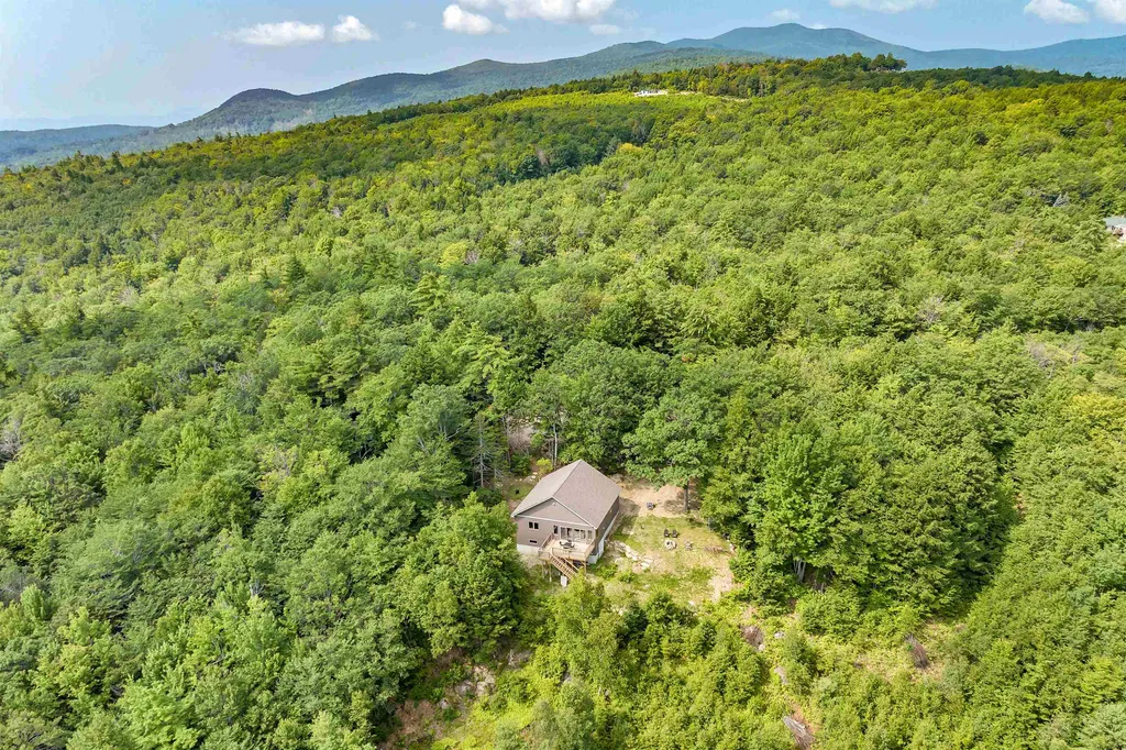 21 Passaconway Road Ossipee NH 03814