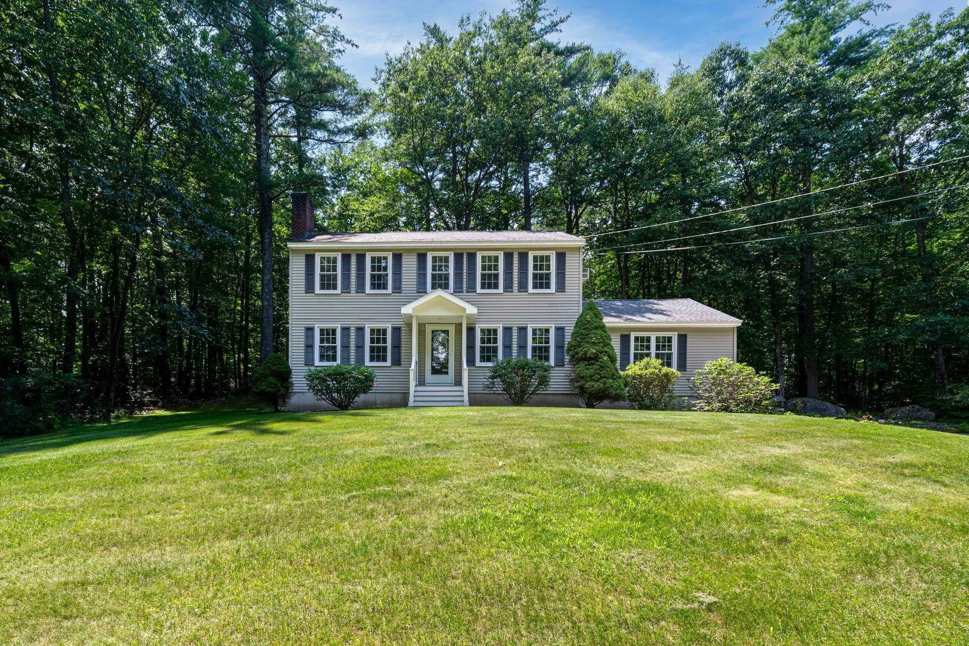 16 Sage Court Goffstown NH 03045