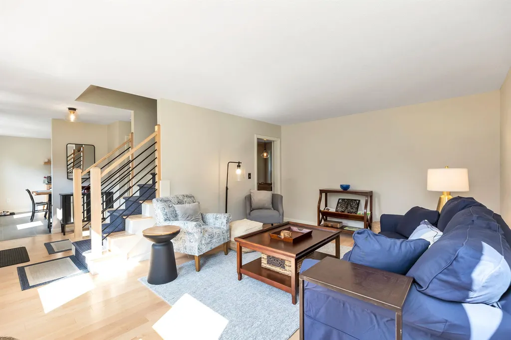 390 Currier Drive Manchester NH 03104