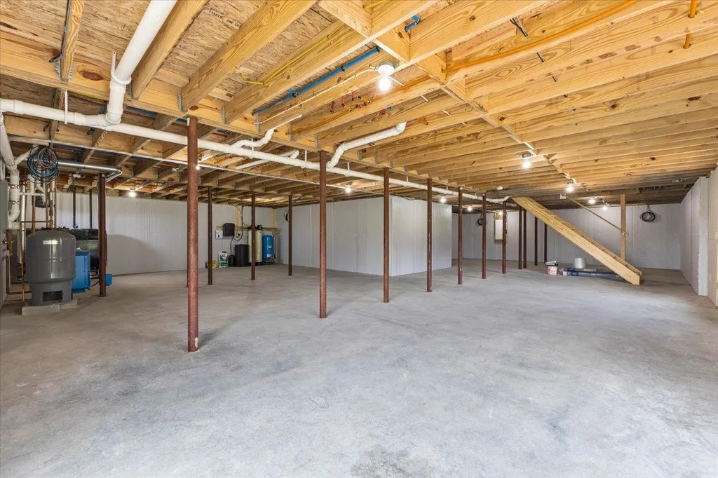 4818 Munger Street New Haven VT 05472