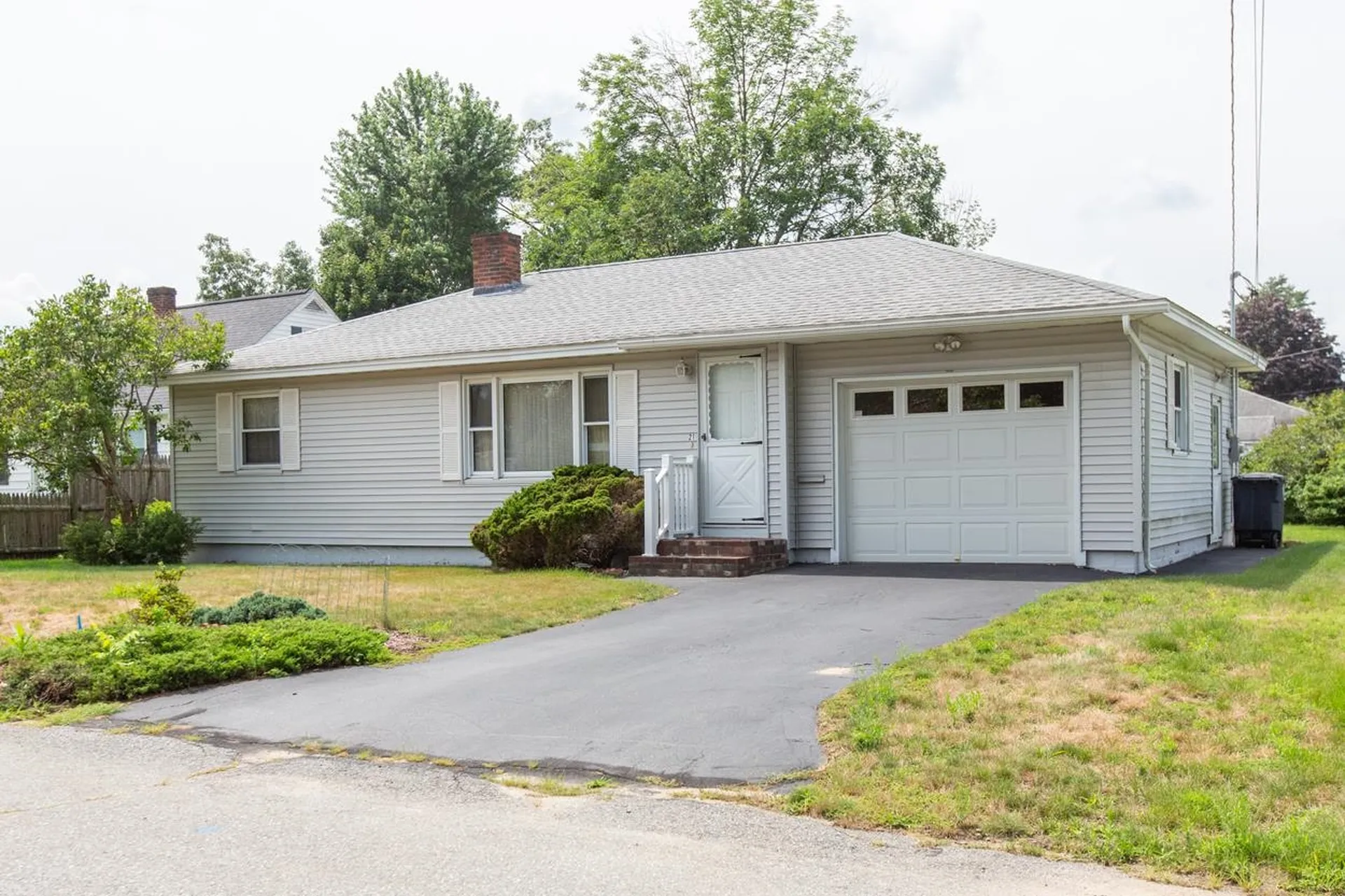 21 Hayden Street Nashua NH 03060