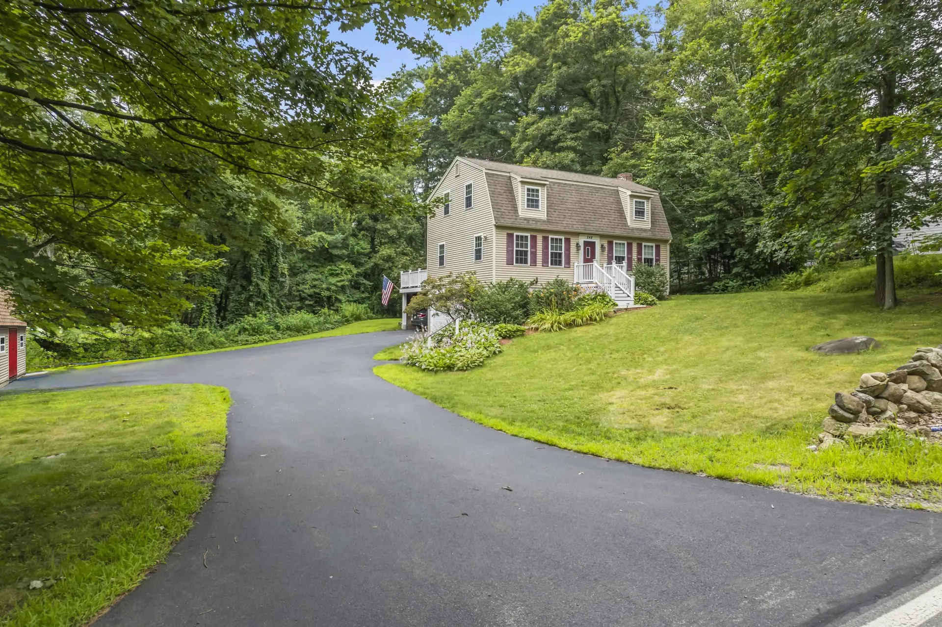 248 High Range Road Londonderry NH 03053