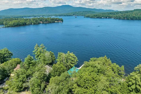 32 Spectacle Circle Moultonborough NH 03254