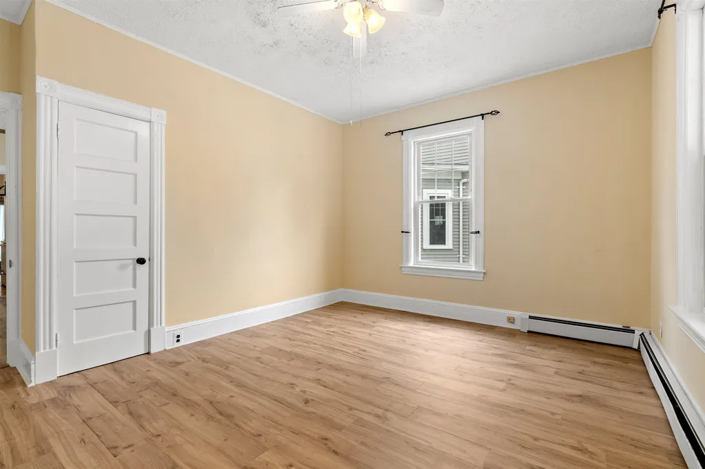 14 Everett Street Manchester NH 03104