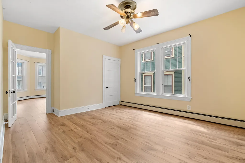 14 Everett Street Manchester NH 03104