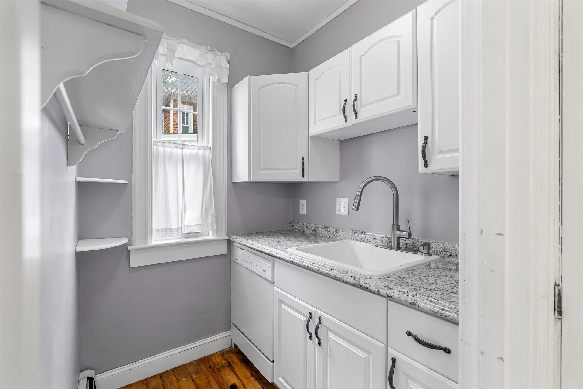 14 Everett Street Manchester NH 03104