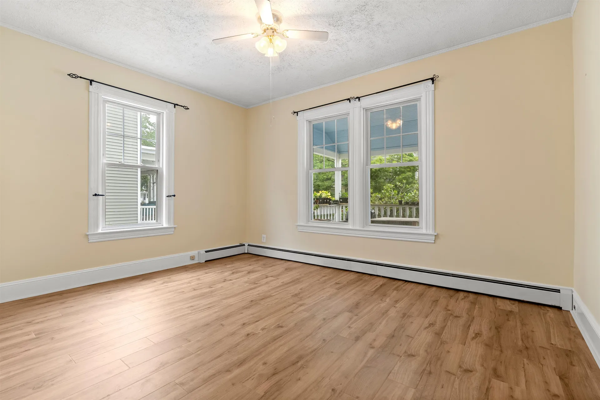 14 Everett Street Manchester NH 03104