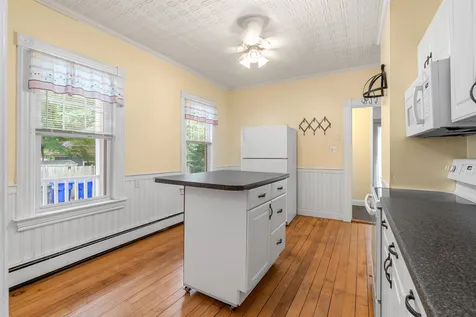 14 Everett Street Manchester NH 03104