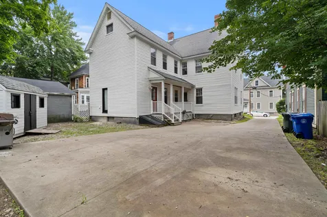 14 Everett Street Manchester NH 03104