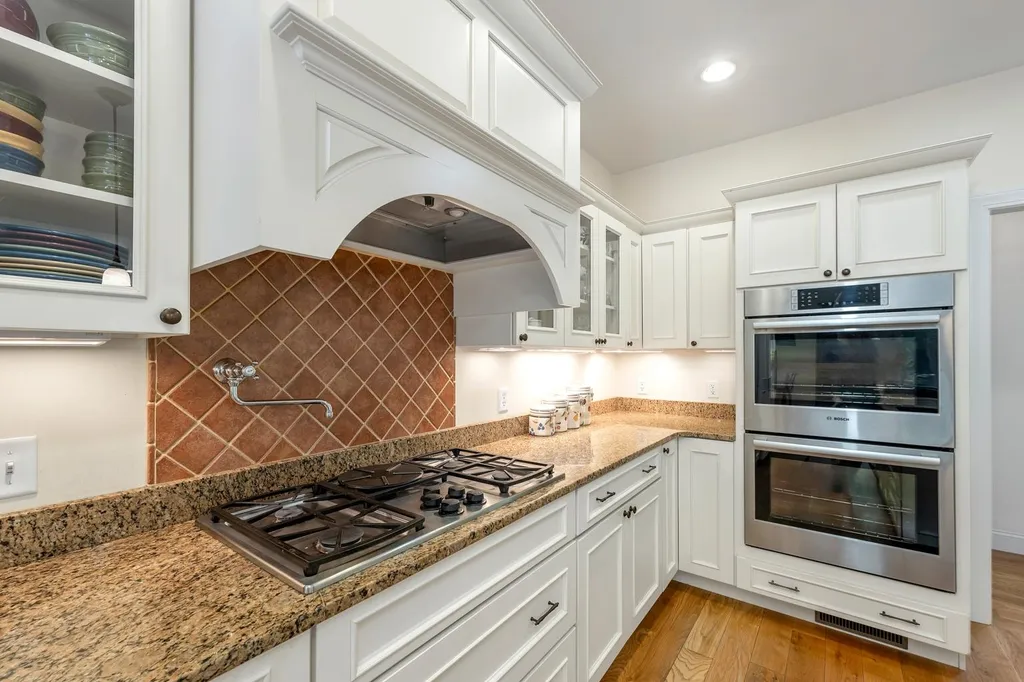 4 Pine Mill Drive Tuftonboro NH 03816