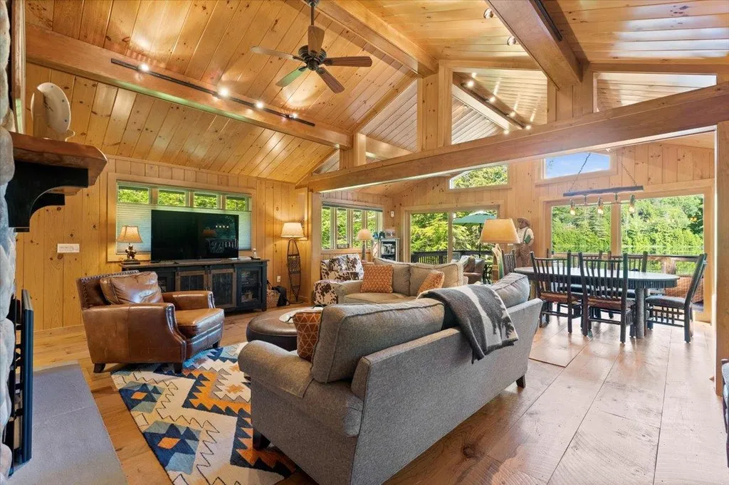 1223 Cole Pond Road Jamaica VT 05343