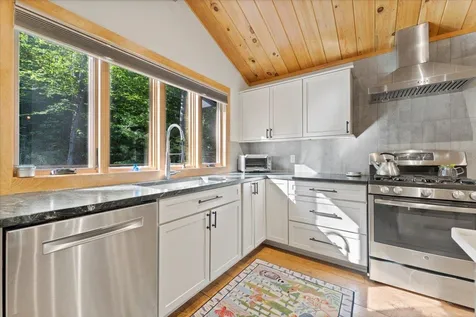 1223 Cole Pond Road Jamaica VT 05343