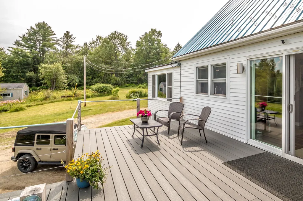 642 Jefferson Road Whitefield NH 03598