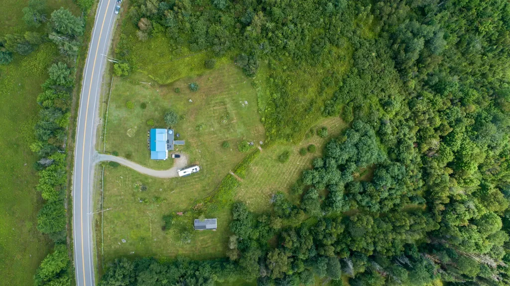 642 Jefferson Road Whitefield NH 03598