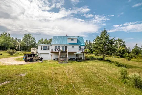 642 Jefferson Road Whitefield NH 03598