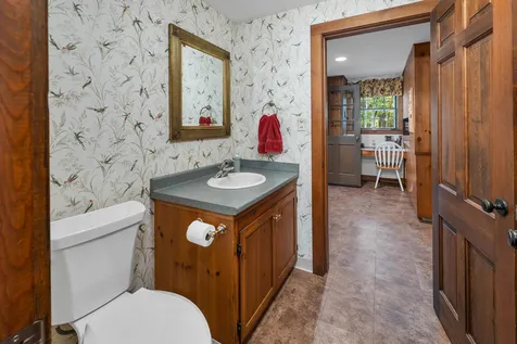 125 Lee Road Moultonborough NH 03254