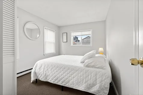 8 Commonwealth Avenue Salisbury MA 01952
